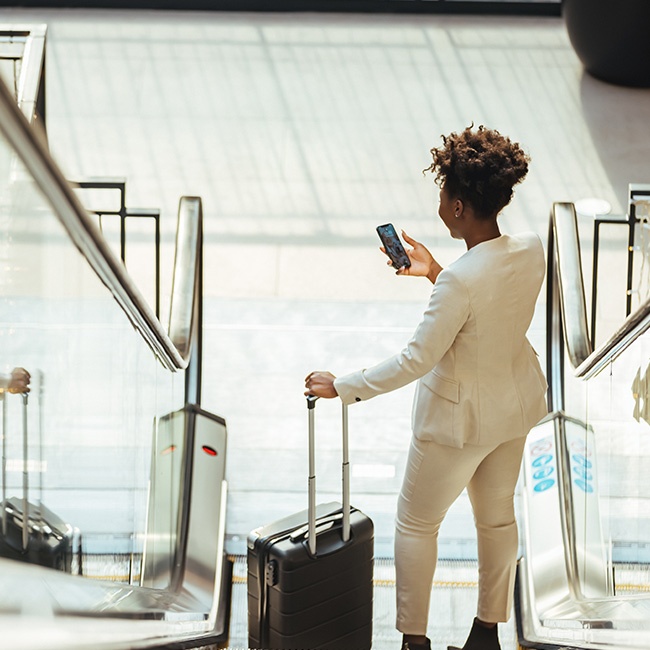 Traveling Employee 650x650