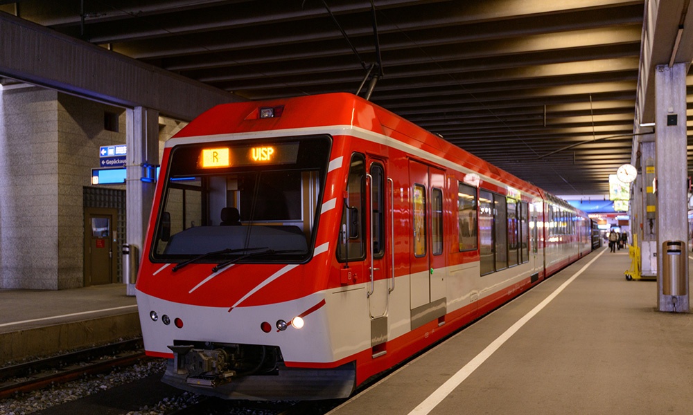 Swiss Train 1000 X 600